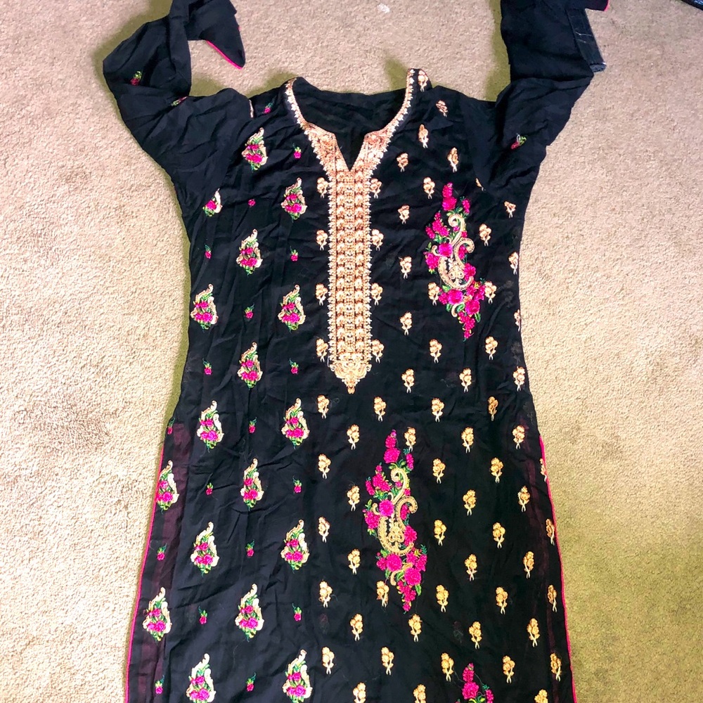 Salwar kameez